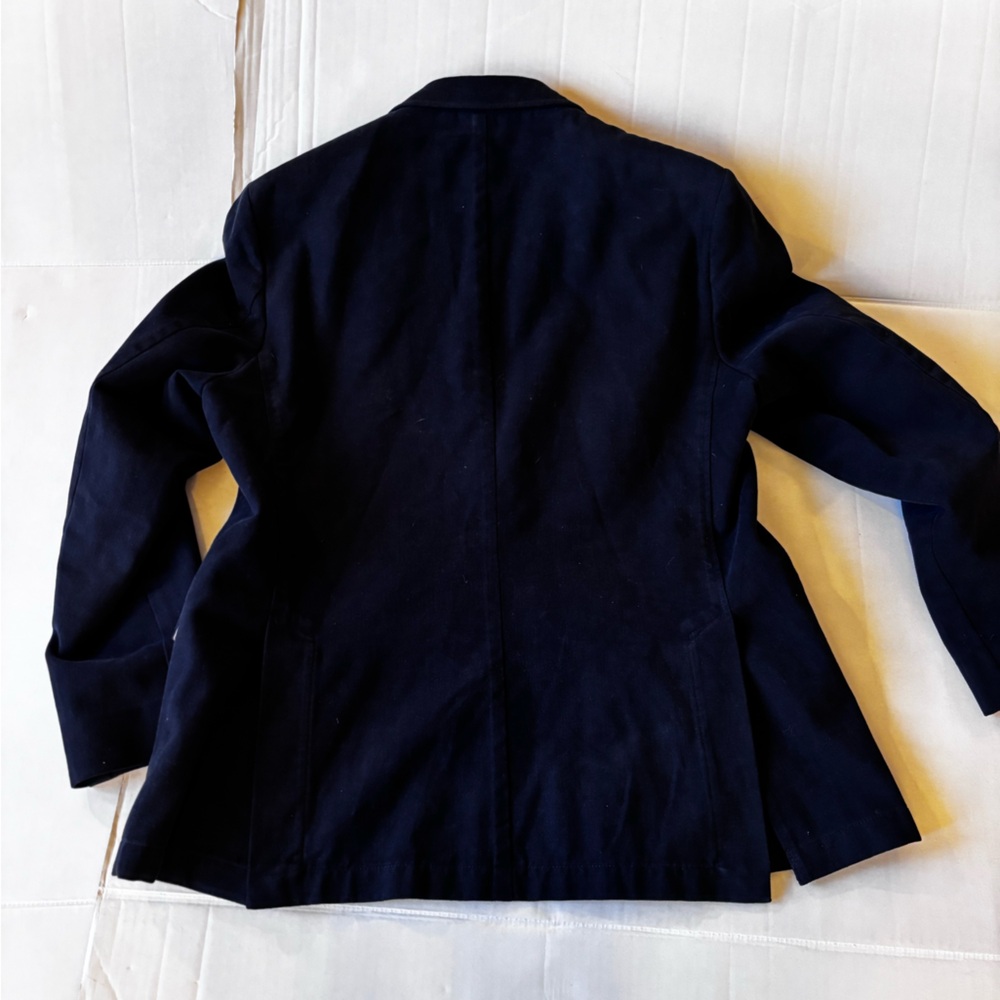 Brooks Brothers Red Fleece
2 button Cotton Blazer for Spring
Navy 44R - Picture 9 of 10